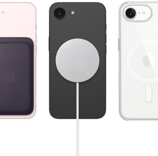 iPhone 17e, parte trasera, color rosa palo, cartera de trenzado fino con MagSafe acoplada, iPhone 17e, parte trasera, color negro, cargador MagSafe acoplado, iPhone 17e, parte trasera, color blanco, funda transparente con MagSafe acoplada